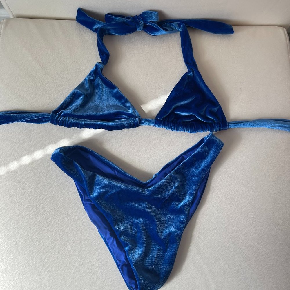 Frankie’s Bikini Set